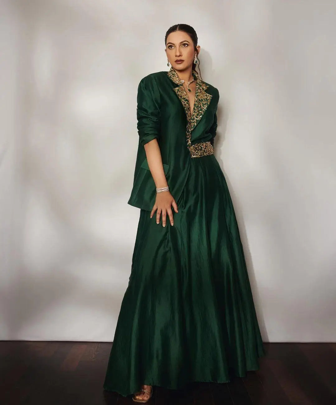 Gauhar Khan x ESHA ARORA is a win at the Filmfare OTT Awards - Esha Arora