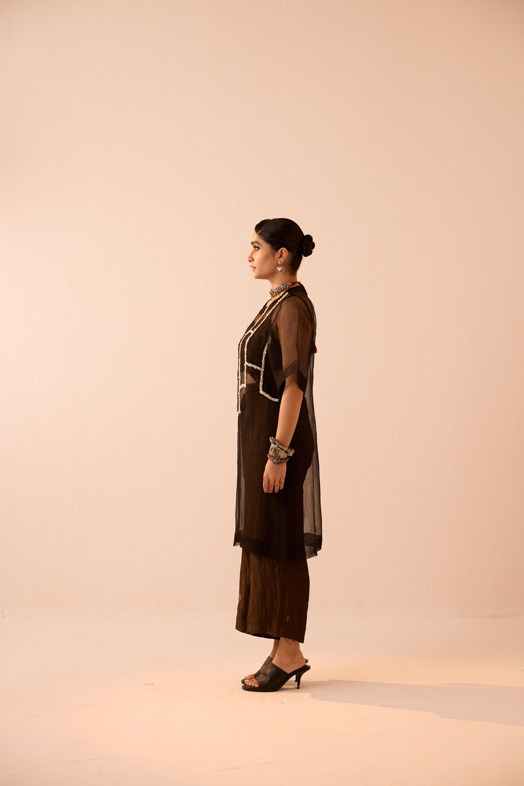 BLACK OVERLAY COORD