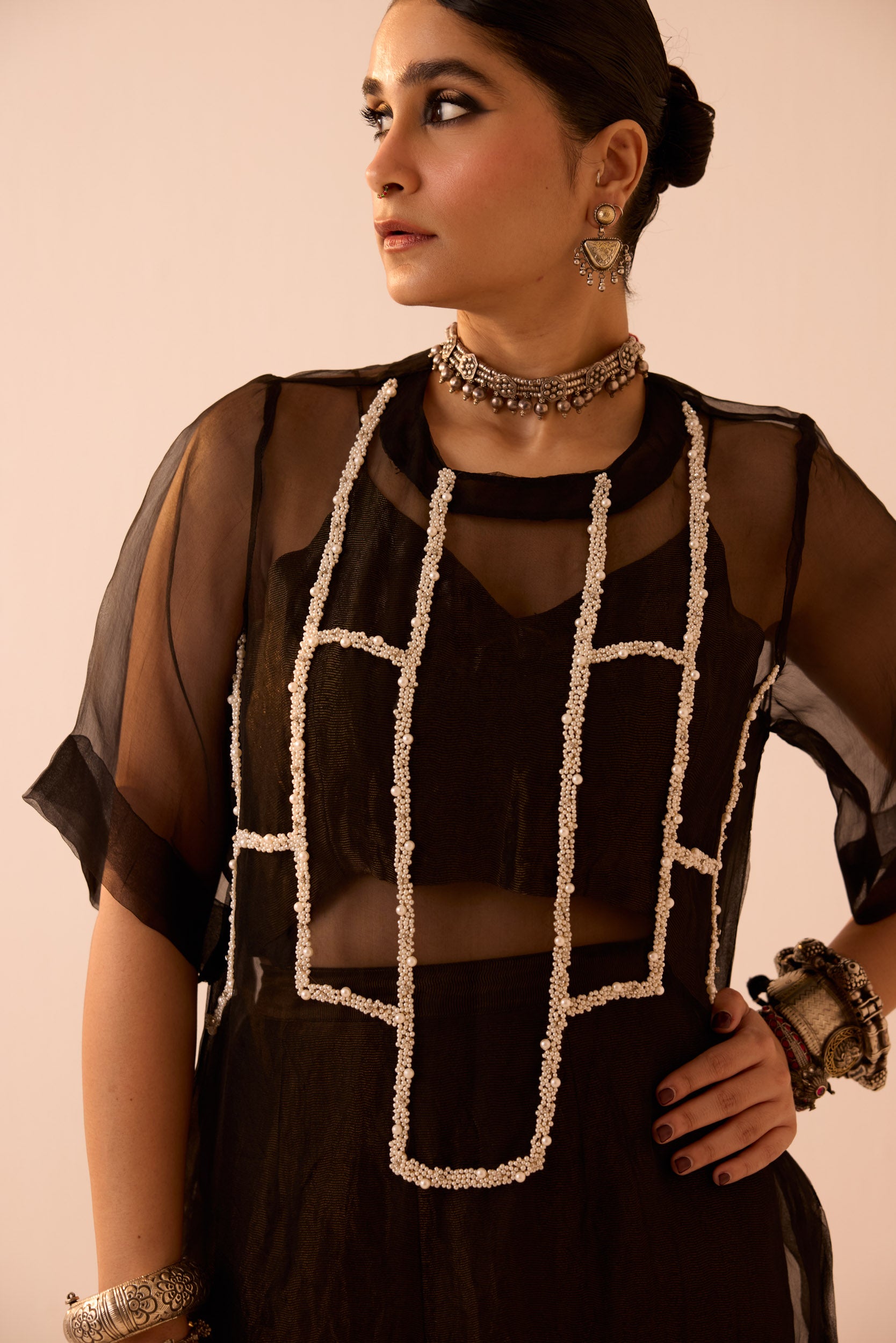BLACK OVERLAY COORD