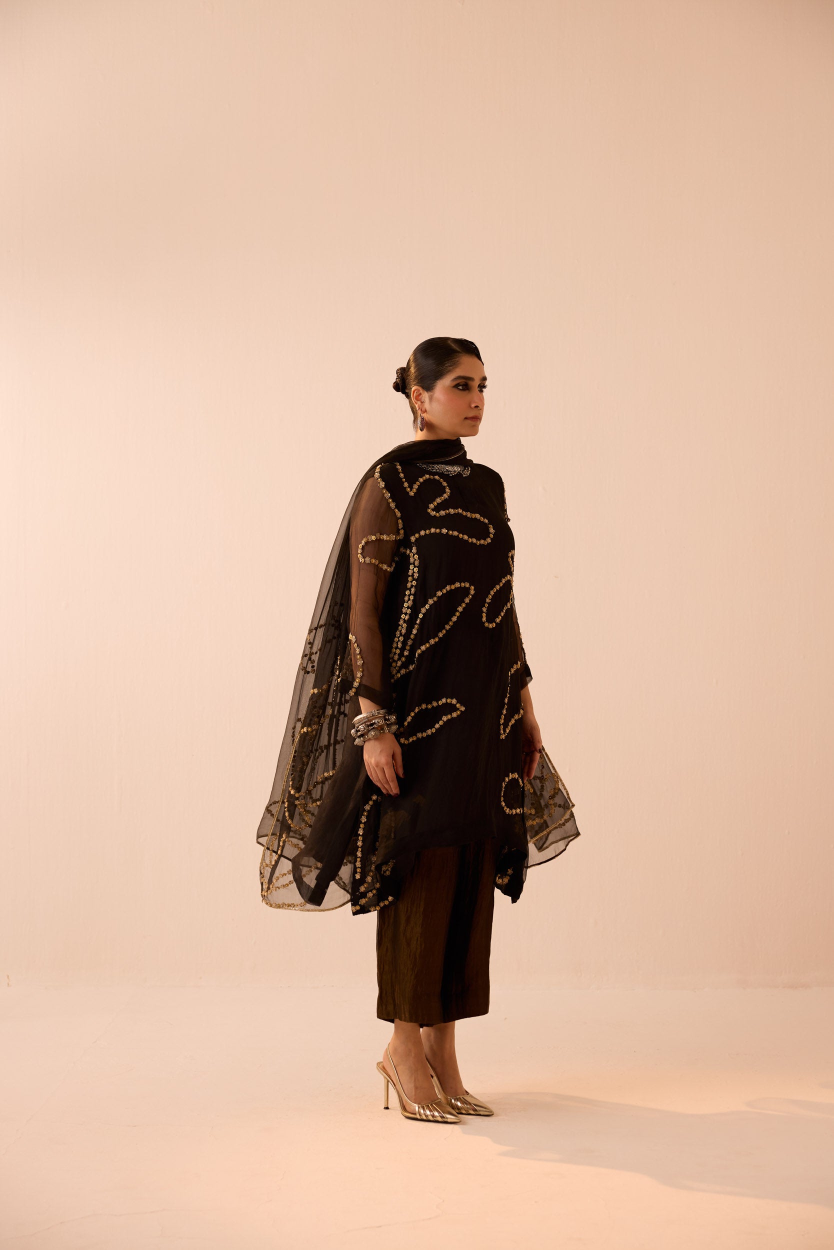 BLACK KURTA SET