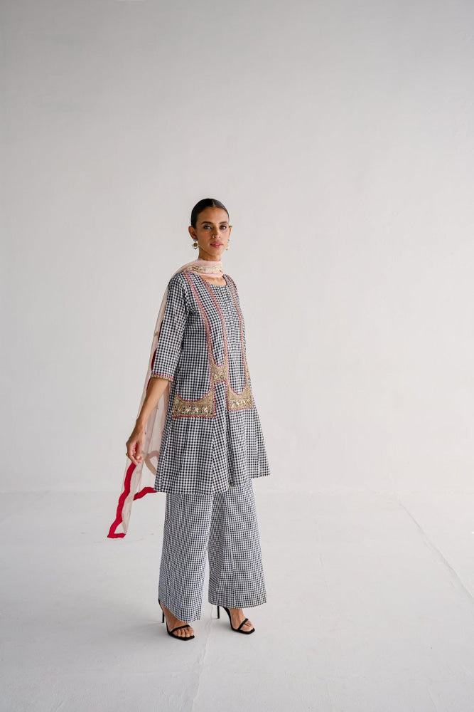 CHECK ANARKALI SET - Esha Arora