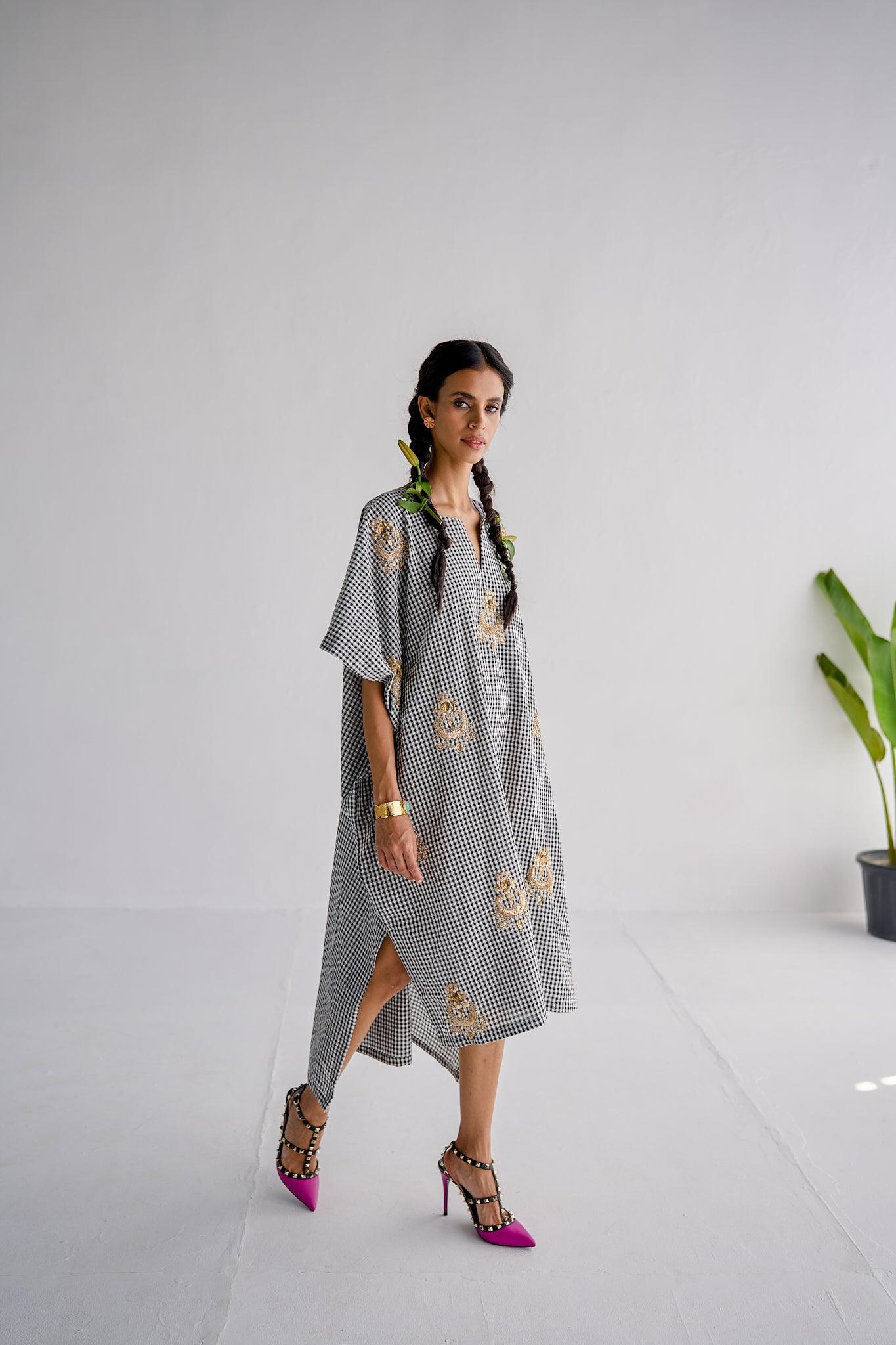 CHECK KAFTAN - Esha Arora