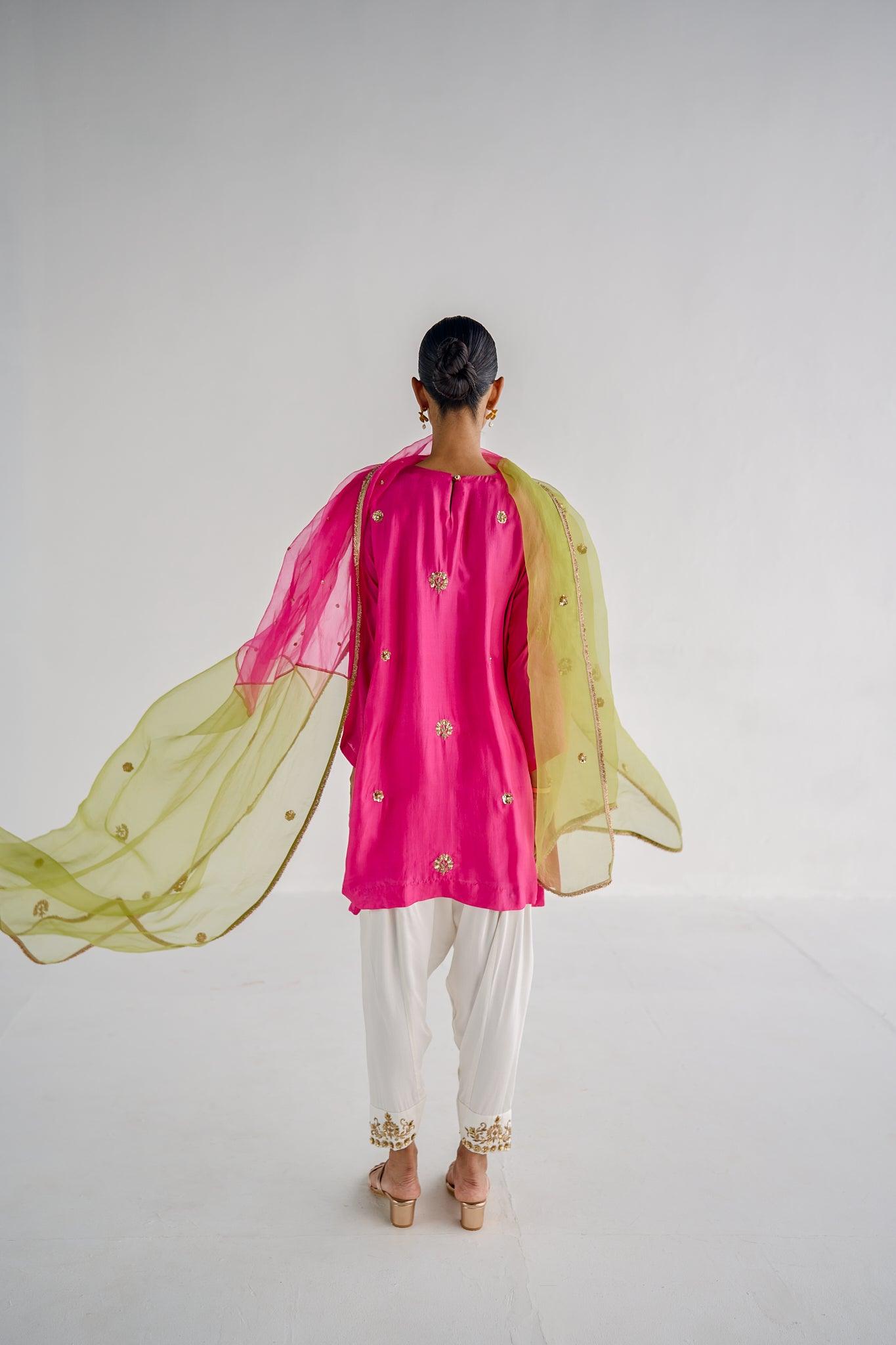 PINK SUIT - Esha Arora