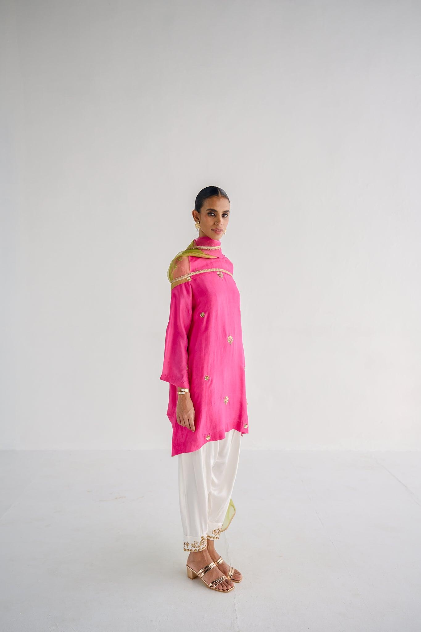 PINK SUIT - Esha Arora
