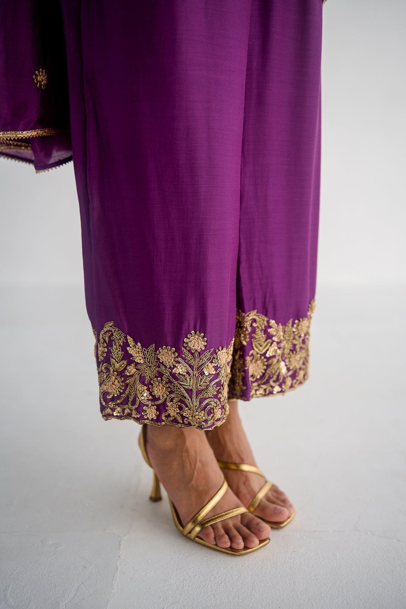 PURPLE SUIT - Esha Arora