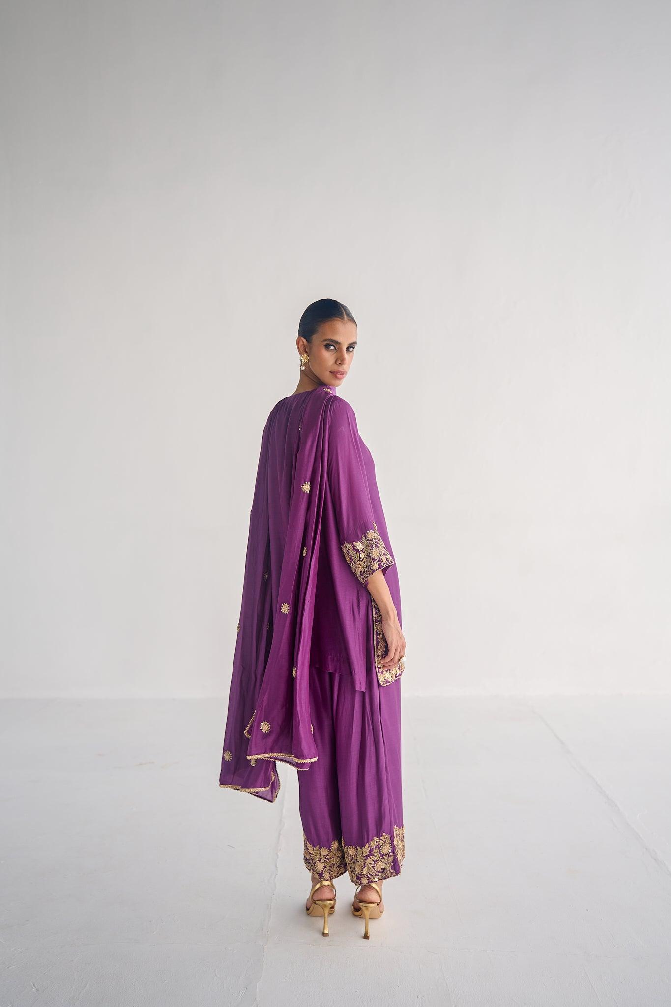 PURPLE SUIT - Esha Arora
