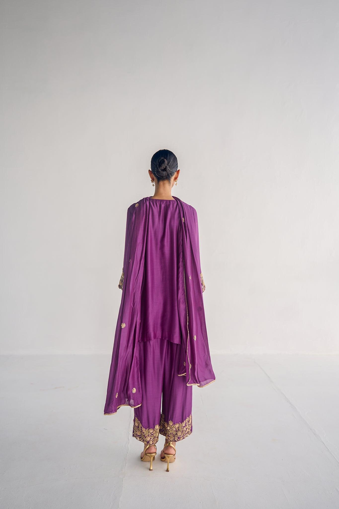 PURPLE SUIT - Esha Arora