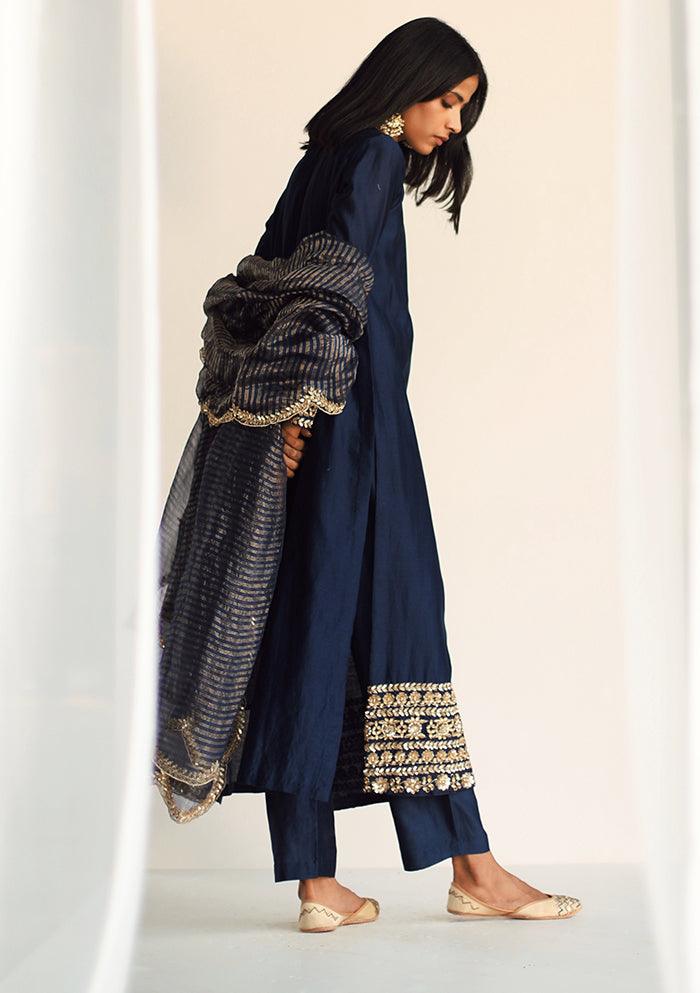 SAPPHIRE - Esha Arora