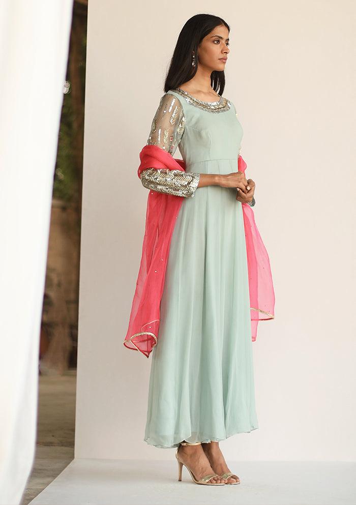 WILLOW - Esha Arora