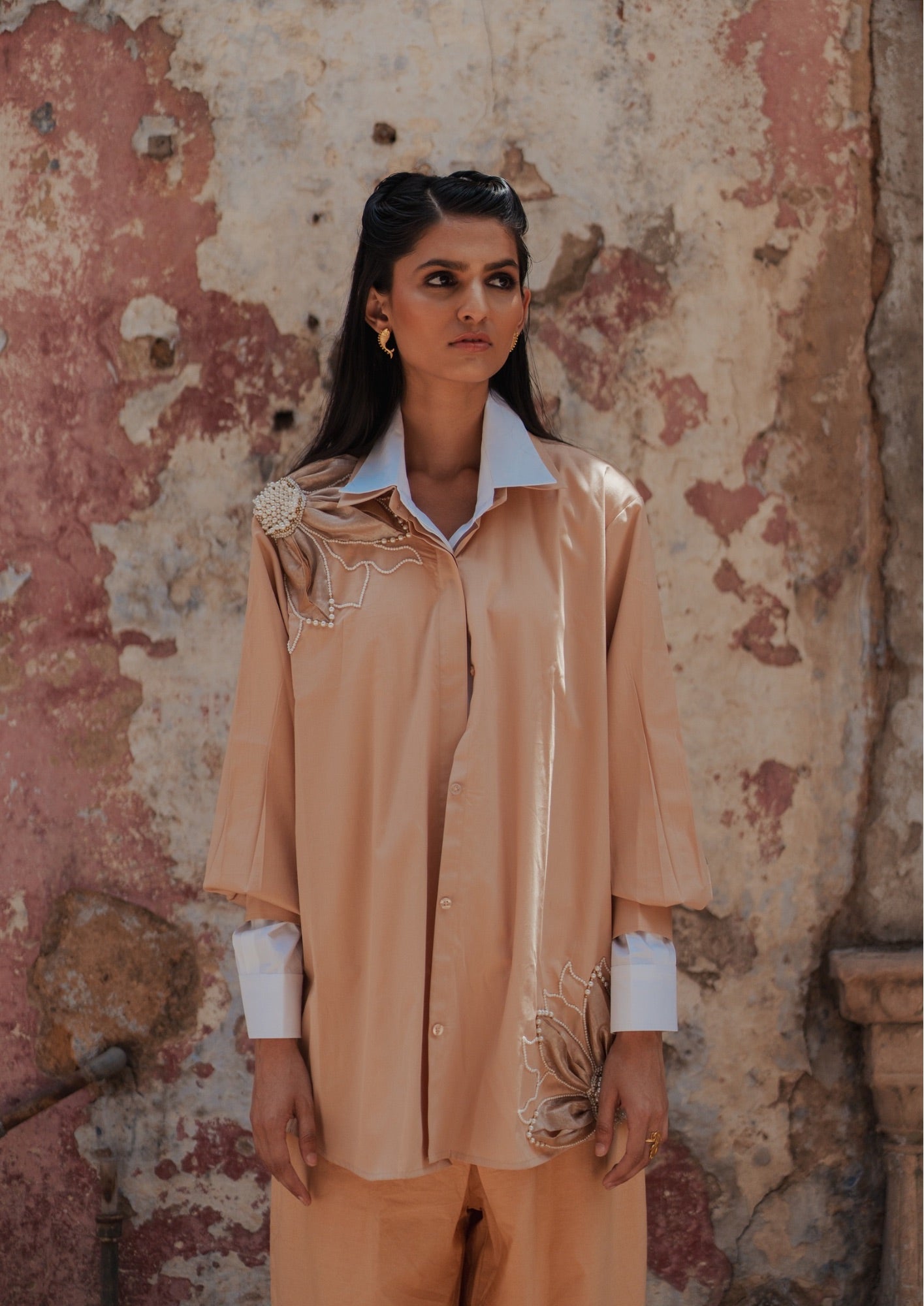 Beige tissue flower Shirt - Shirt