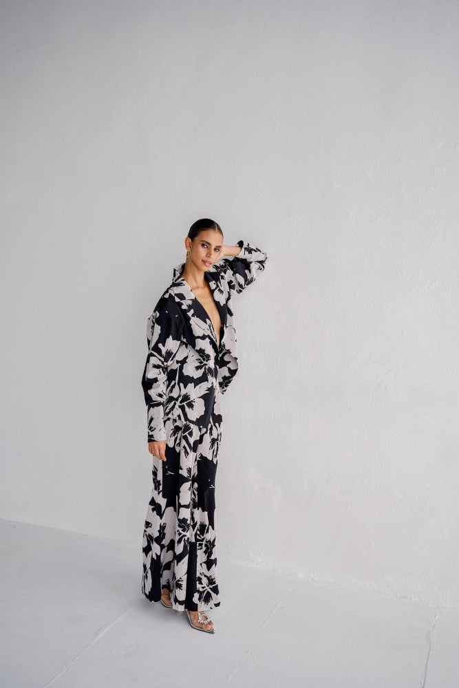 BLACK JACKET AND PANTS - Esha Arora