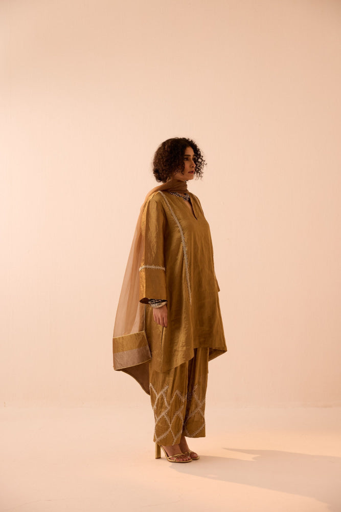GOLD KURTA SALWAR SET - kurta set
