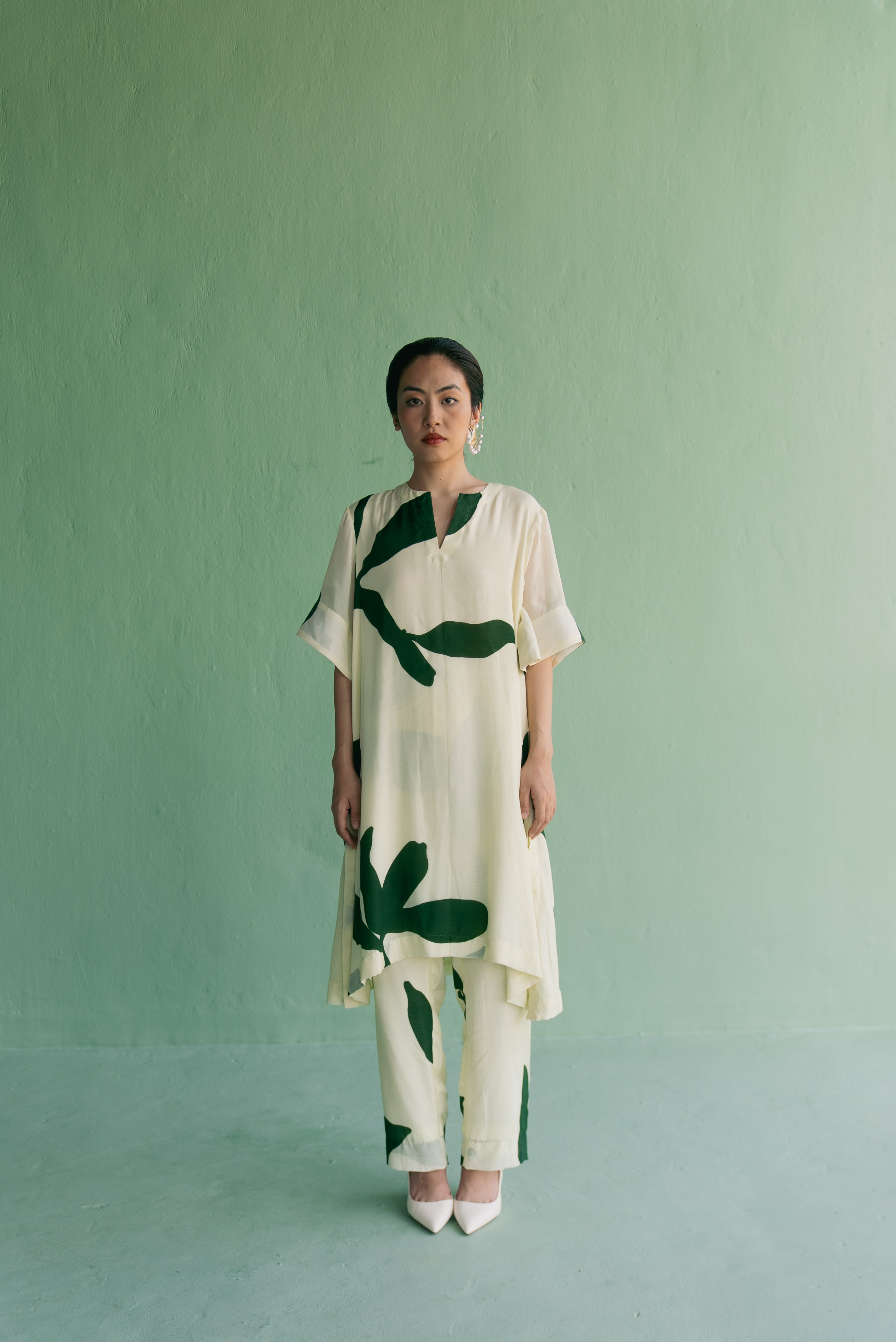 GREEN KURTA SET - Suit