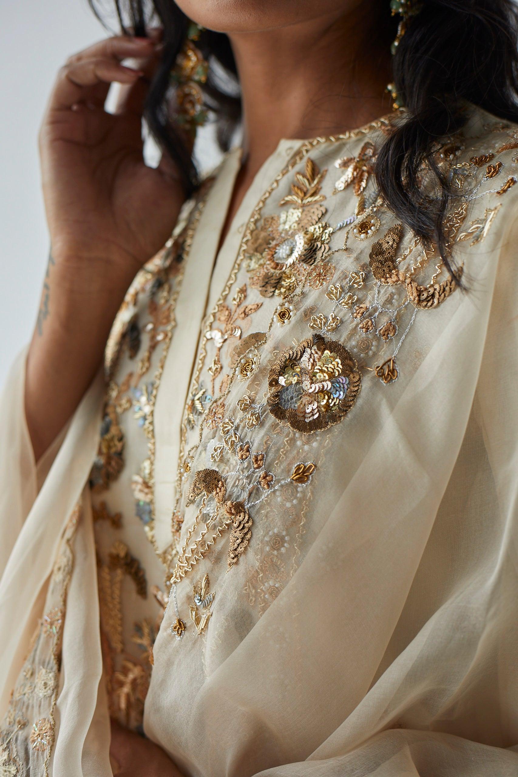 IVORY SUIT - Esha Arora