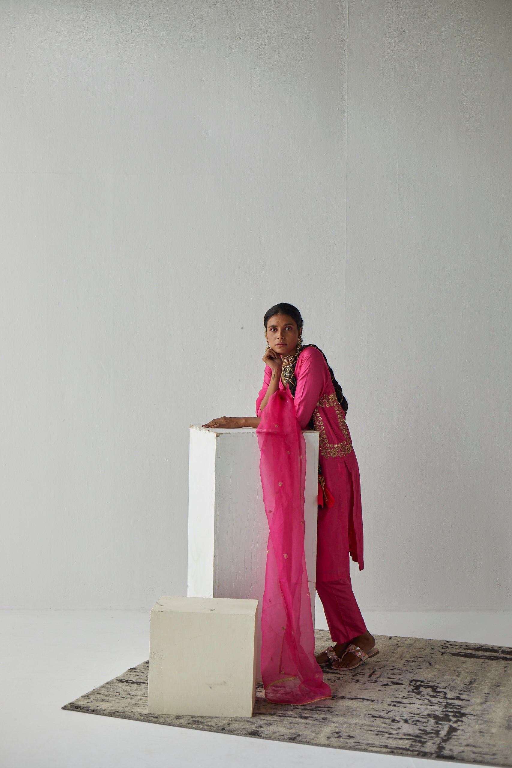 PINK SILK SUIT - Esha Arora