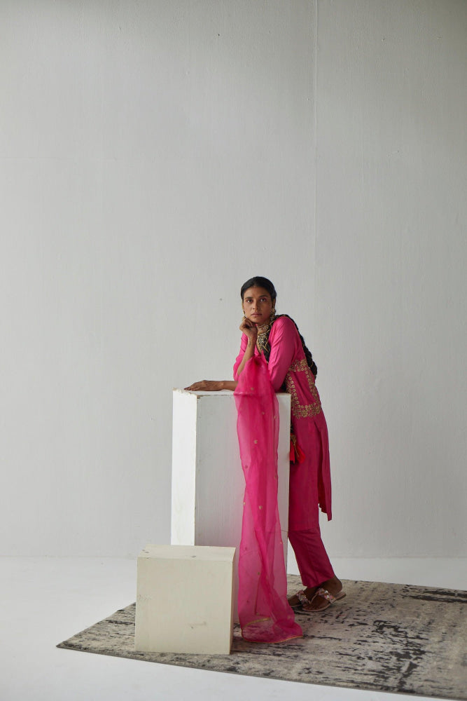 PINK SILK SUIT - Esha Arora