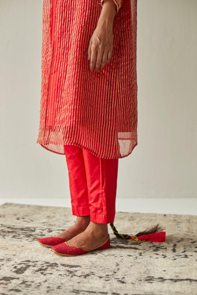 RED ORGANZA JACKET SUIT - Esha Arora