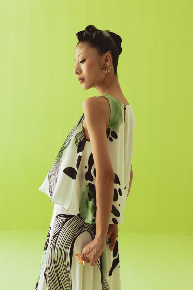 WHITE GREEN ASYMMETRIC TOP AND SKIRT SET - XS - coord set